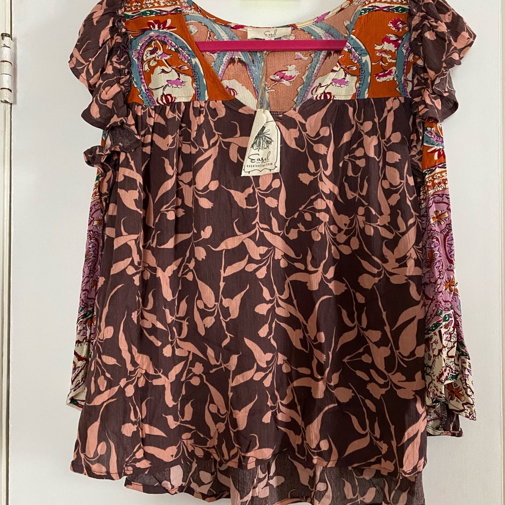 Easel Cap Sleeve Mixed Pattern Blouse Size M NWT